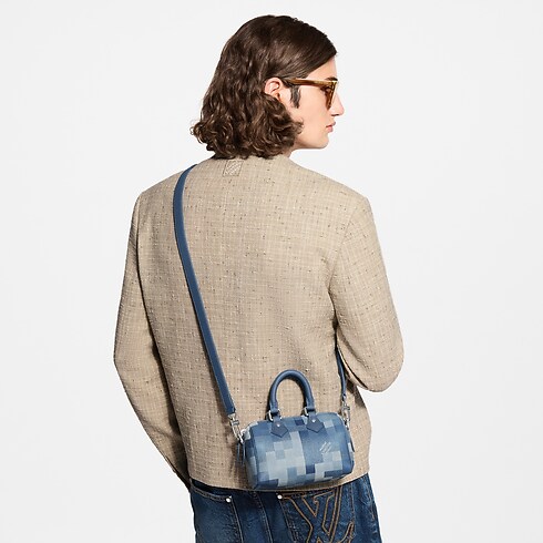 Sac Keepall Bandoulière 25 vue recadrée et portée