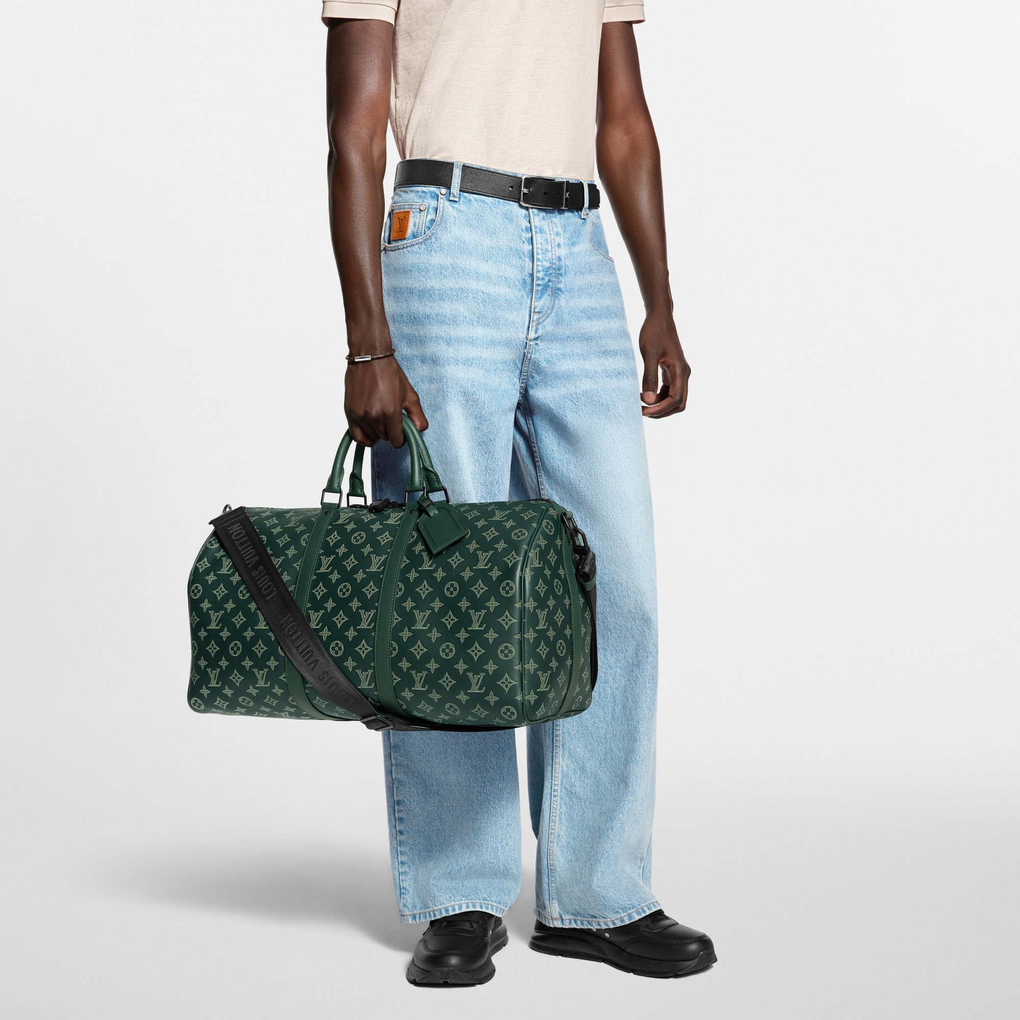 Sac Keepall Bandoulière 50 Monogram Shadow Sacs et Petite Maroquinerie Sacs Homme Icônes LV | LOUIS VUITTON (Zoom produit)