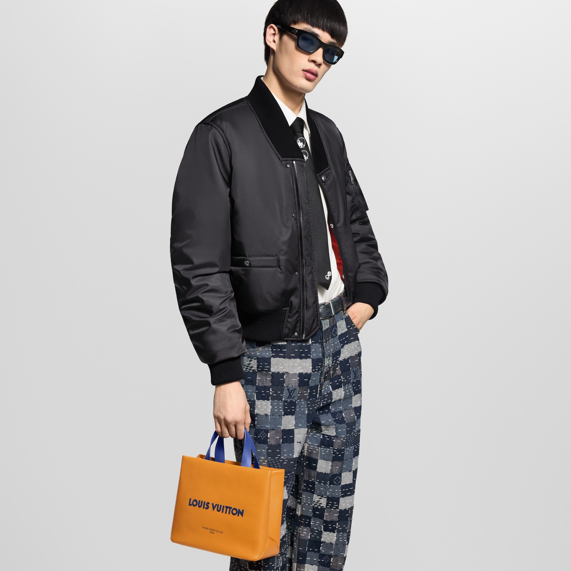 Sac Mini Shopper Autres Cuirs Sacs et Petite Maroquinerie Sacs Homme Nouveautés | LOUIS VUITTON (Zoom produit)