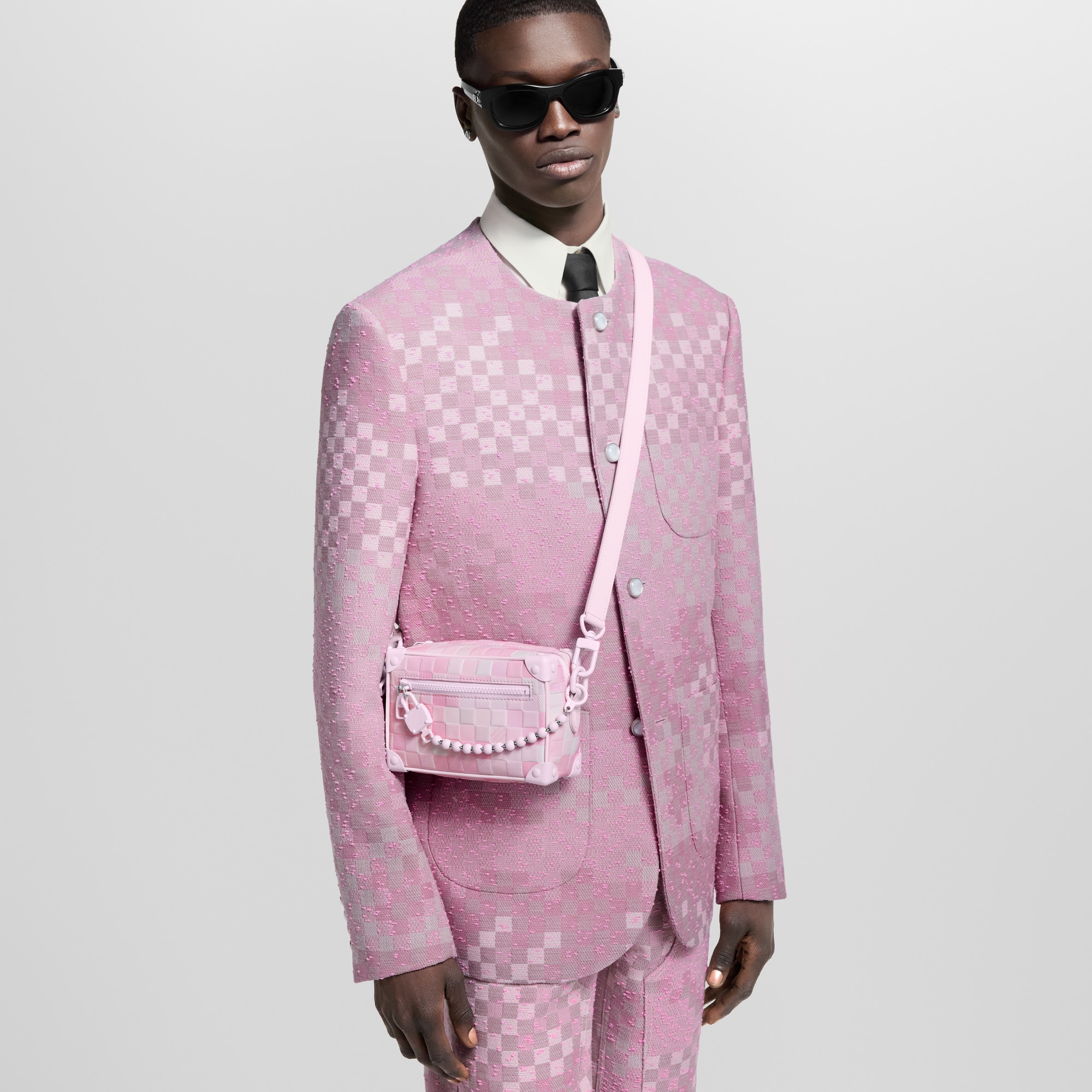 Sac Mini Soft Trunk Autres Cuirs Sacs et Petite Maroquinerie Sacs Homme Icônes LV | LOUIS VUITTON (Zoom produit)