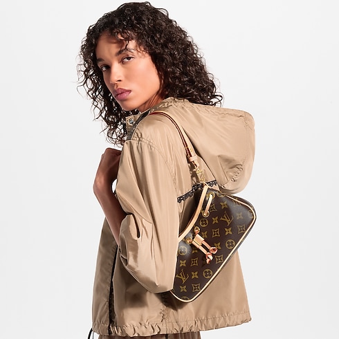 Sac Nano Frivole Toile Monogram Femme Portefeuilles et petite maroquinerie Portefeuille chaîne et micro sacs | LOUIS VUITTON (Zoom produit)