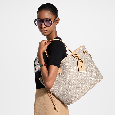 Sac Neverfull MM vue recadrée et portée