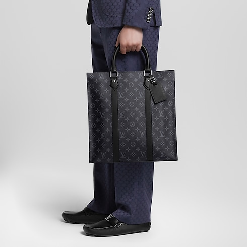 Sac Plat Monogram Eclipse Homme Sacs Toutes les collections | LOUIS VUITTON (Zoom produit)