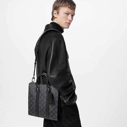Sac Plat Cross Monogram Eclipse Homme Sacs Tous les sacs | LOUIS VUITTON (Zoom produit)
