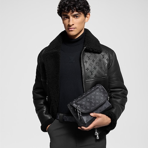 Sac Pulse Messenger Monogram Eclipse Homme Sacs Tous les sacs | LOUIS VUITTON (Zoom produit)