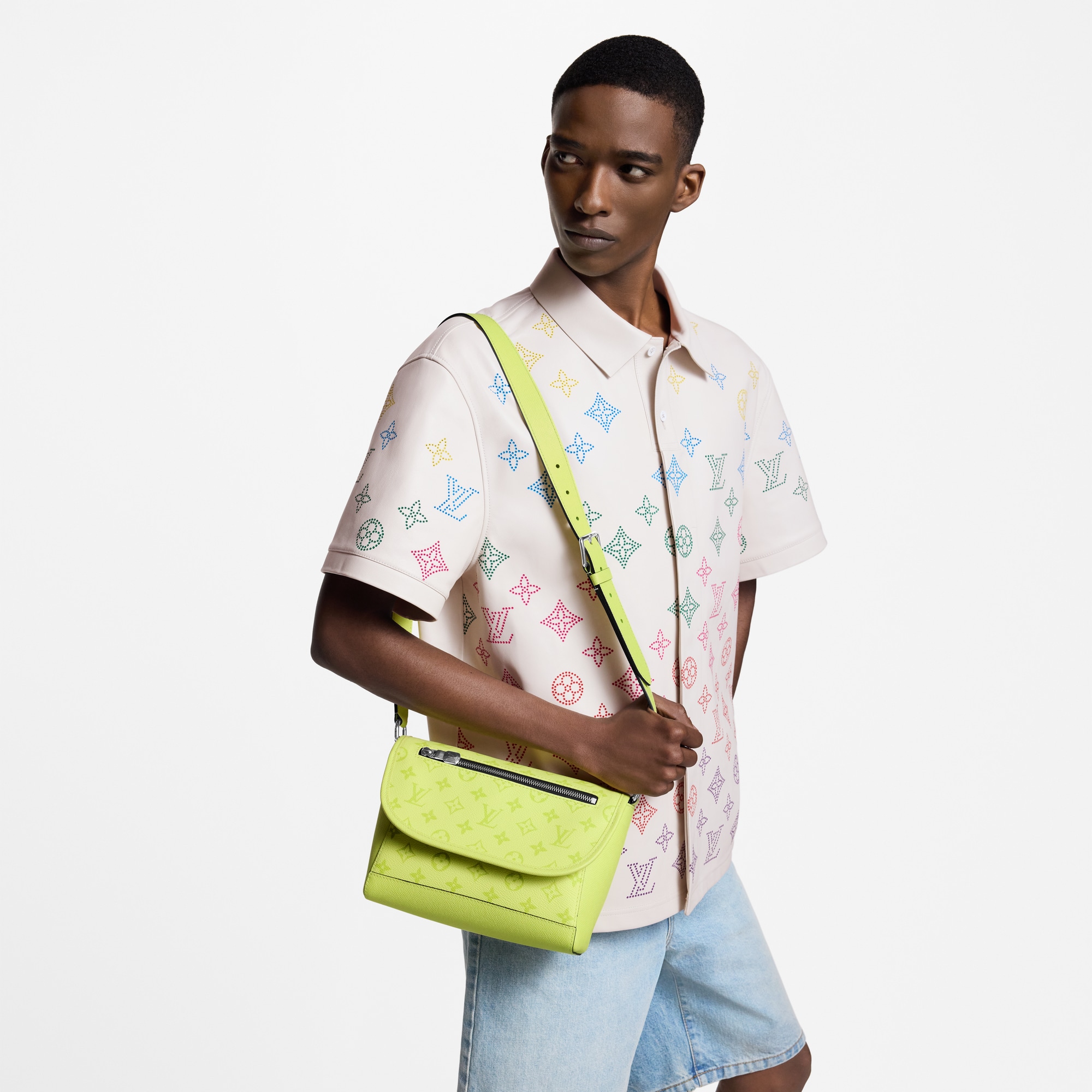 Sac Pulse Messenger Cuir Taïgarama Sacs et Petite Maroquinerie Sacs Femme Nouveautés | LOUIS VUITTON (Zoom produit)