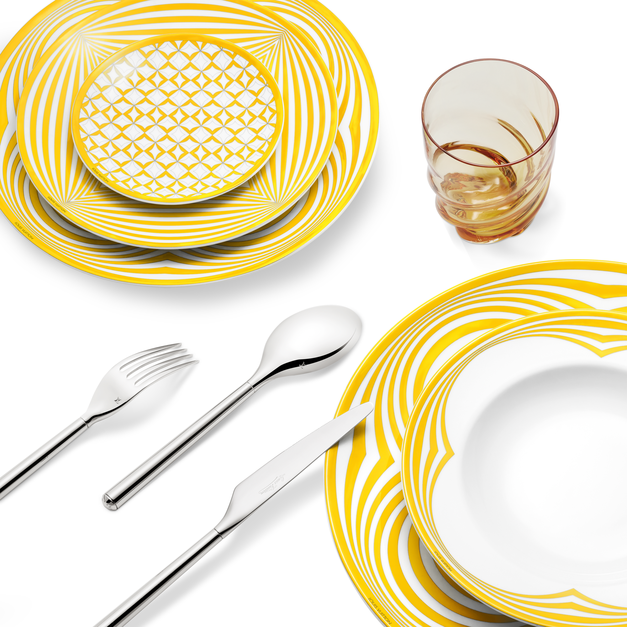 Set de 2 assiettes à dîner Dolce Vita  Malles, Voyage et Maison Maison et Art de la Table Art de la table | LOUIS VUITTON (Zoom produit)