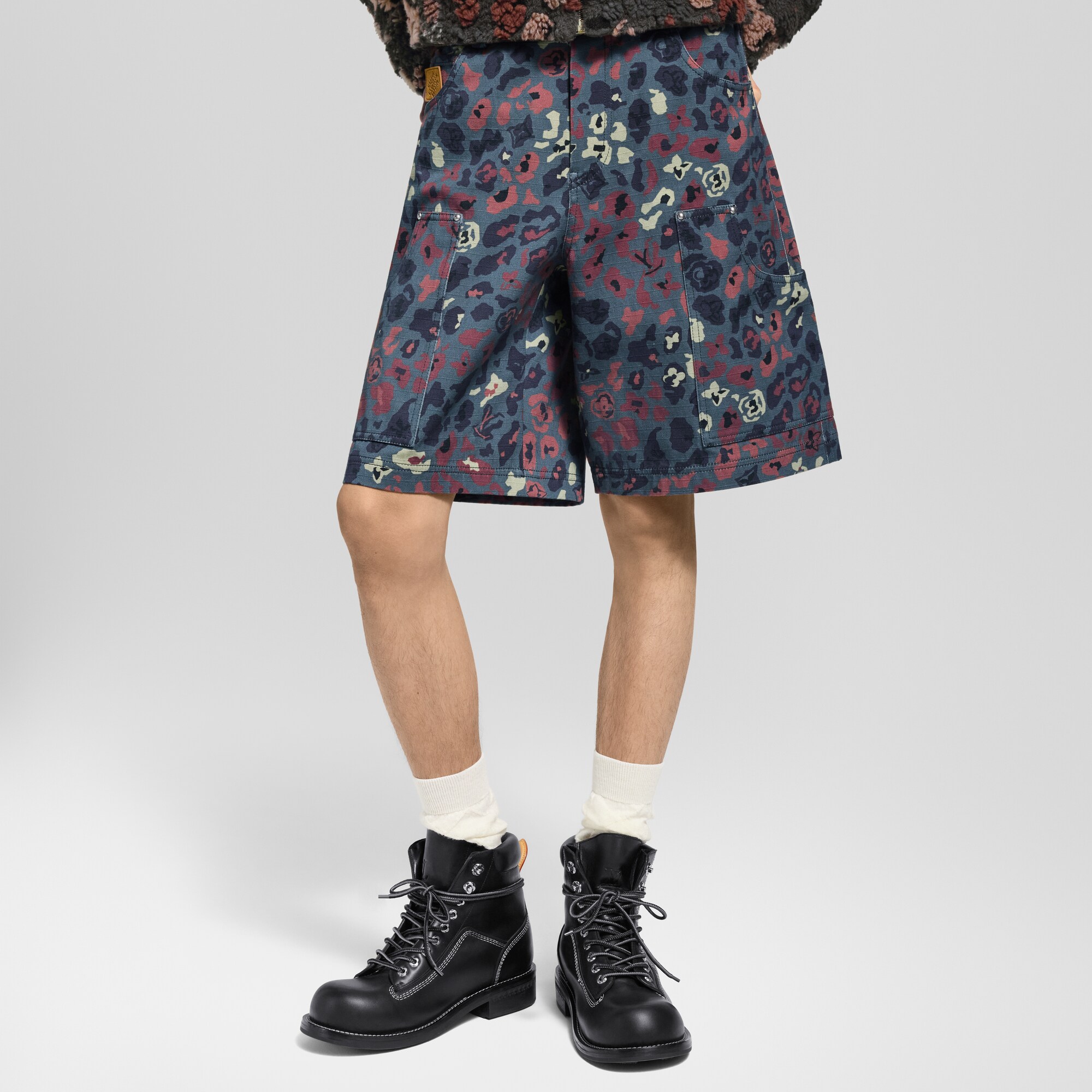 Short carpenter imprimé  Homme Prêt-à-porter Pantalons | LOUIS VUITTON (Zoom produit)