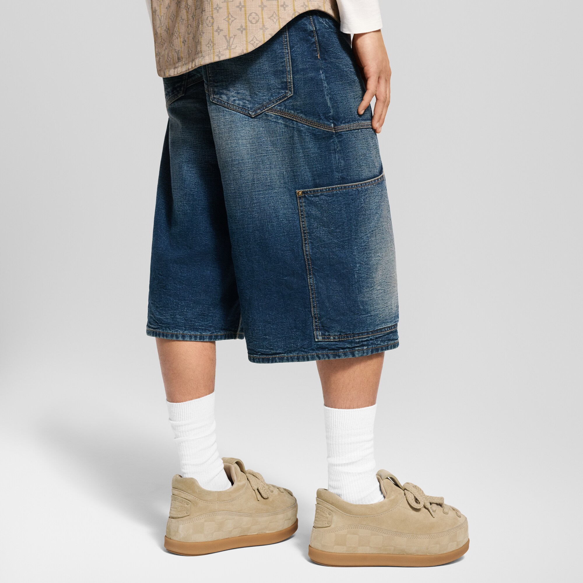 Short workwear en denim  Homme Prêt-à-porter Pièces en denim | LOUIS VUITTON (Zoom produit)