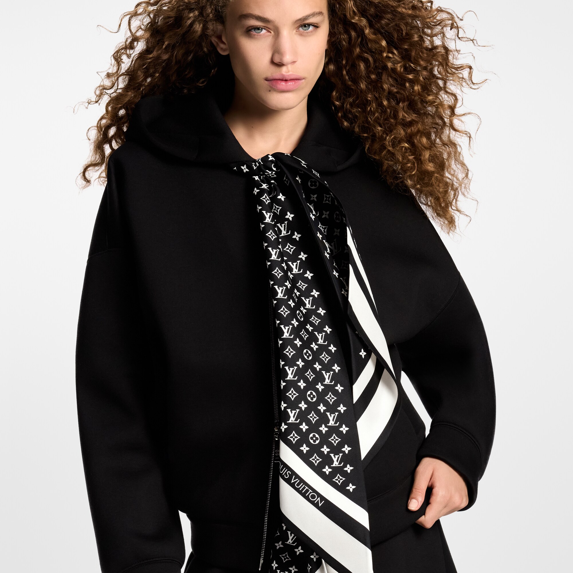 Sweatshirt à fermeture à glissière et motif foulard Monogram  Femme Prêt-à-porter Hauts | LOUIS VUITTON (Zoom produit)