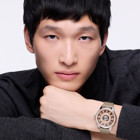 Tambour Spin Time Tourbillon Volant, Automatique, 42,5 mm, platine Montres Toutes les montres } | LOUIS VUITTON (Zoom produit)