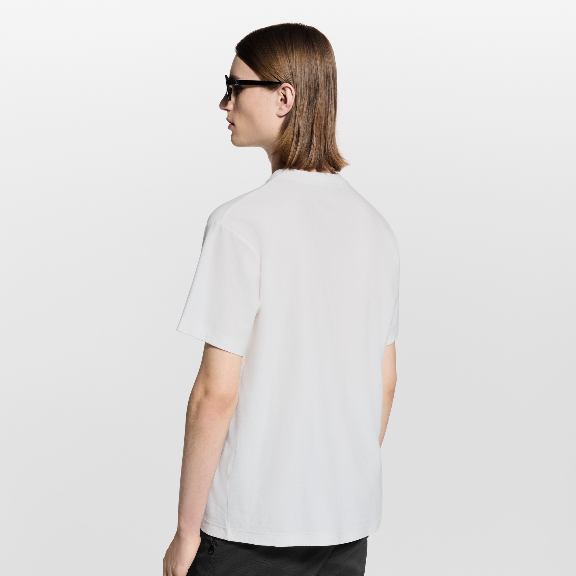 Tee-shirt à manches courtes en jacquard de velours  Homme Prêt-à-porter T-shirts et polos | LOUIS VUITTON (Zoom produit)