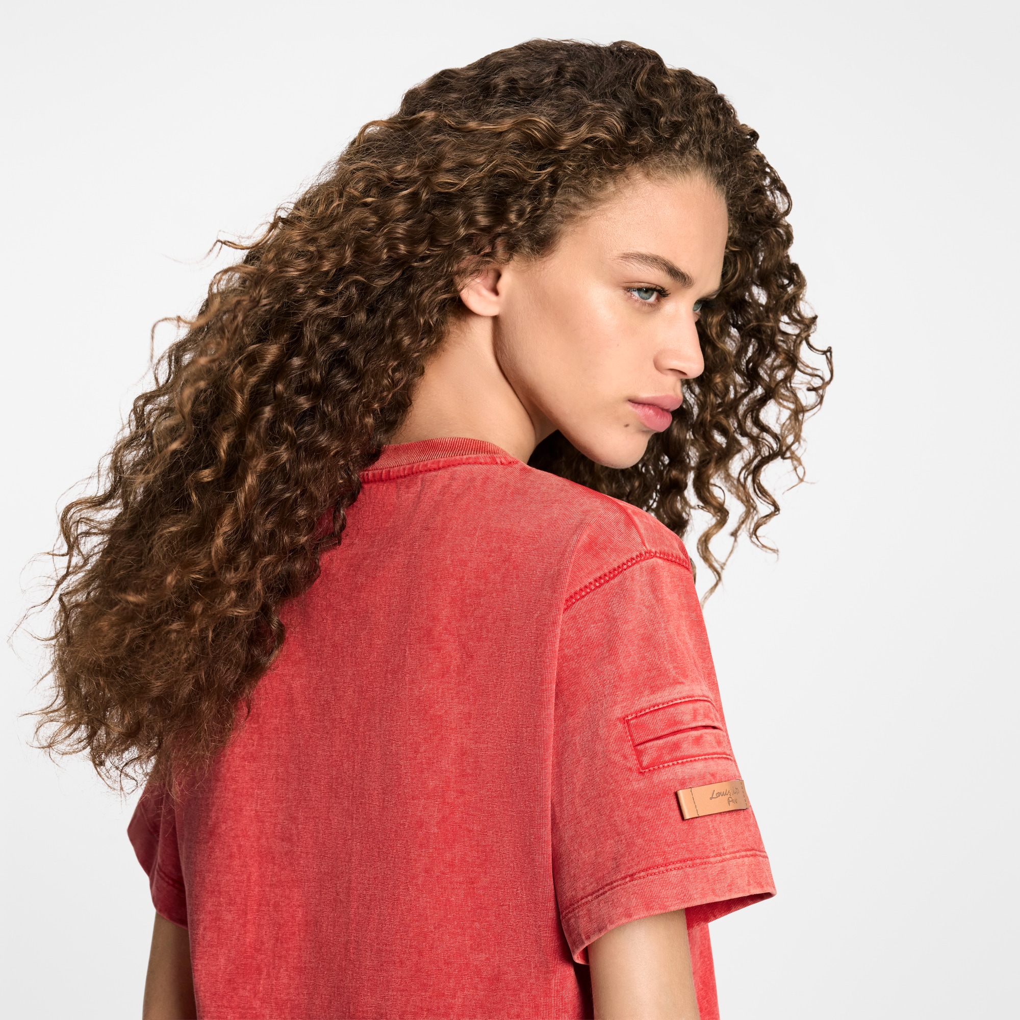 Tee-shirt à ourlet incurvé et perles  Femme Prêt-à-porter Hauts | LOUIS VUITTON (Zoom produit)