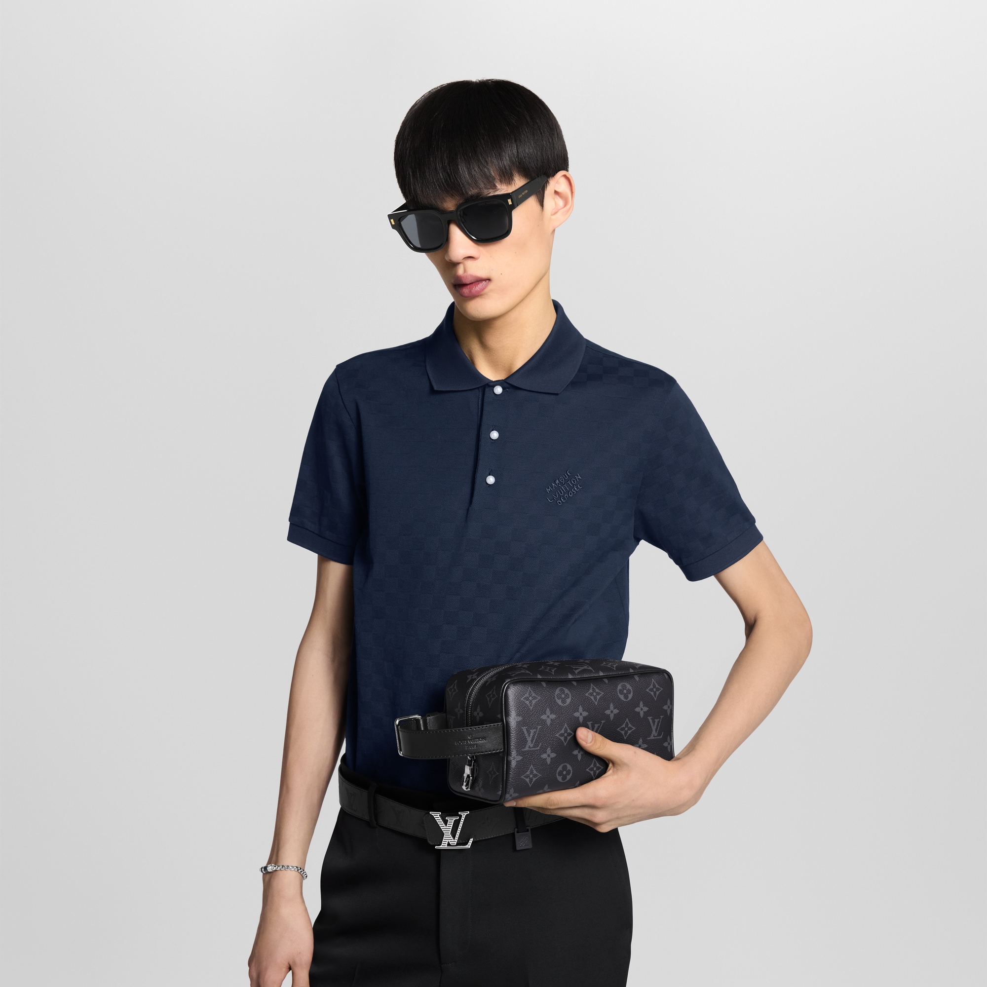 Trousse Toilette Locker Dopp Kit Toile Monogram Éclipse Homme Voyage Accessoires de voyage | LOUIS VUITTON (Zoom produit)