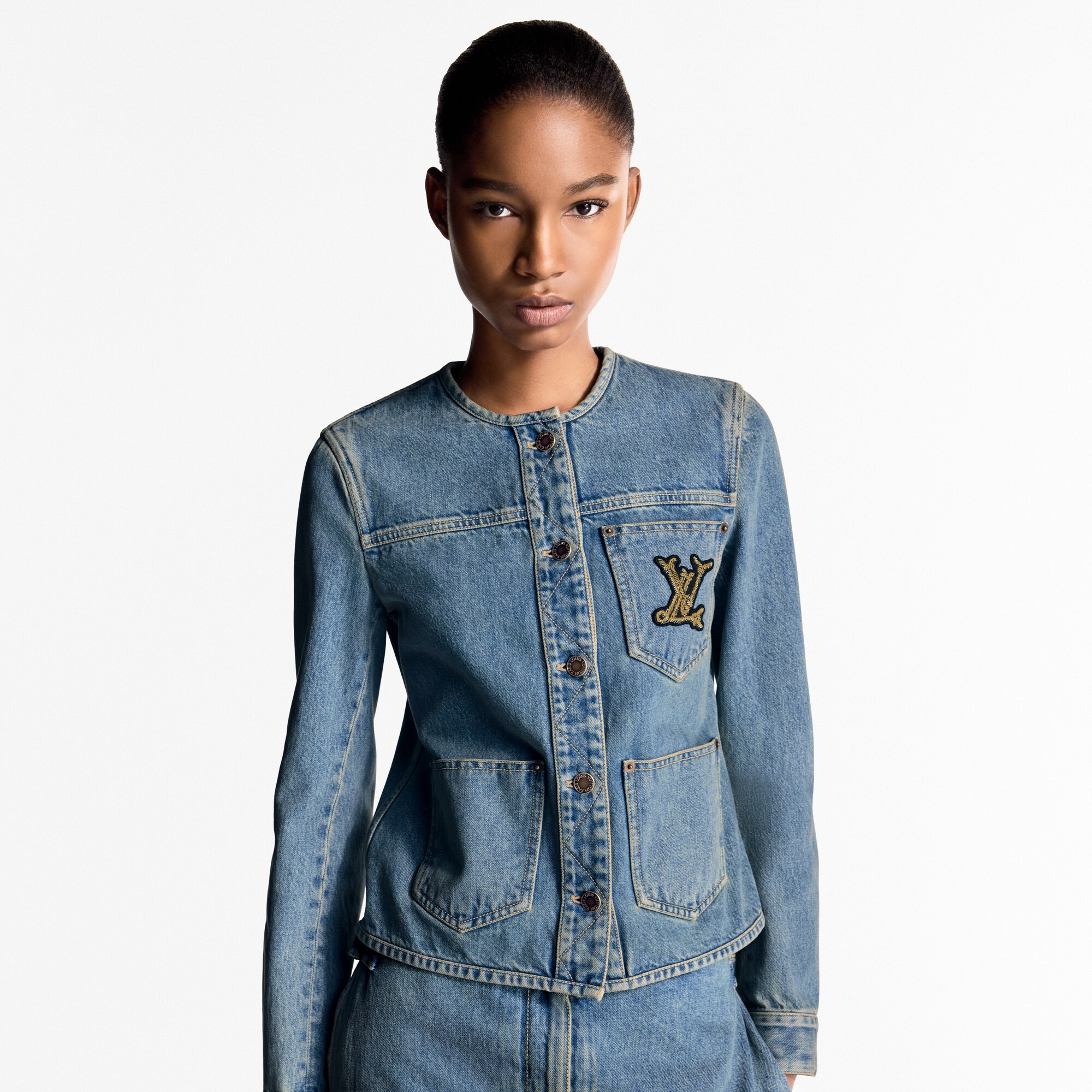 Veste ajustée en denim  Femme Prêt-à-porter Manteaux et vestes | LOUIS VUITTON (Zoom produit)