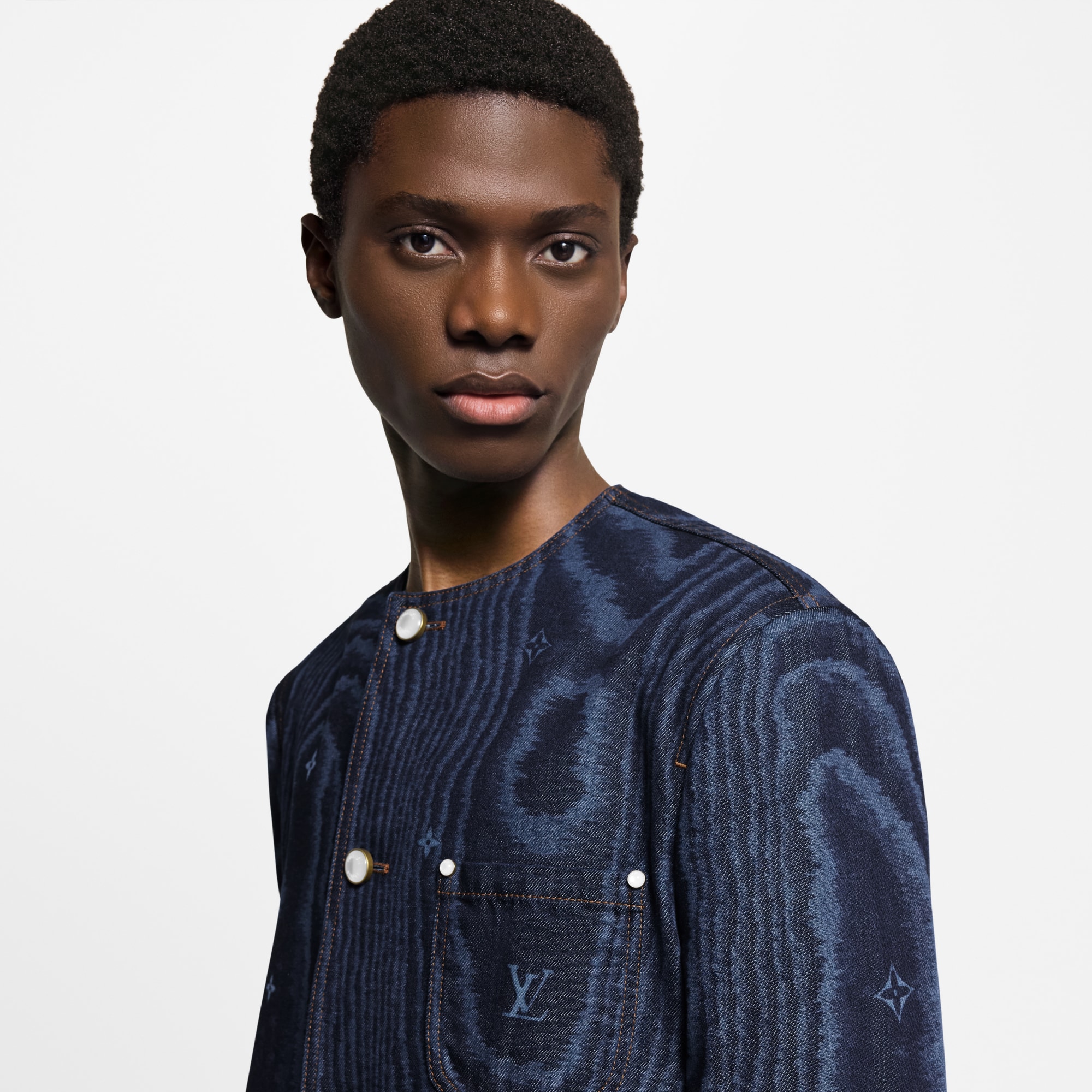 Veste chic sans col en denim  Homme Prêt-à-porter Tout le prêt-à-porter | LOUIS VUITTON (Zoom produit)
