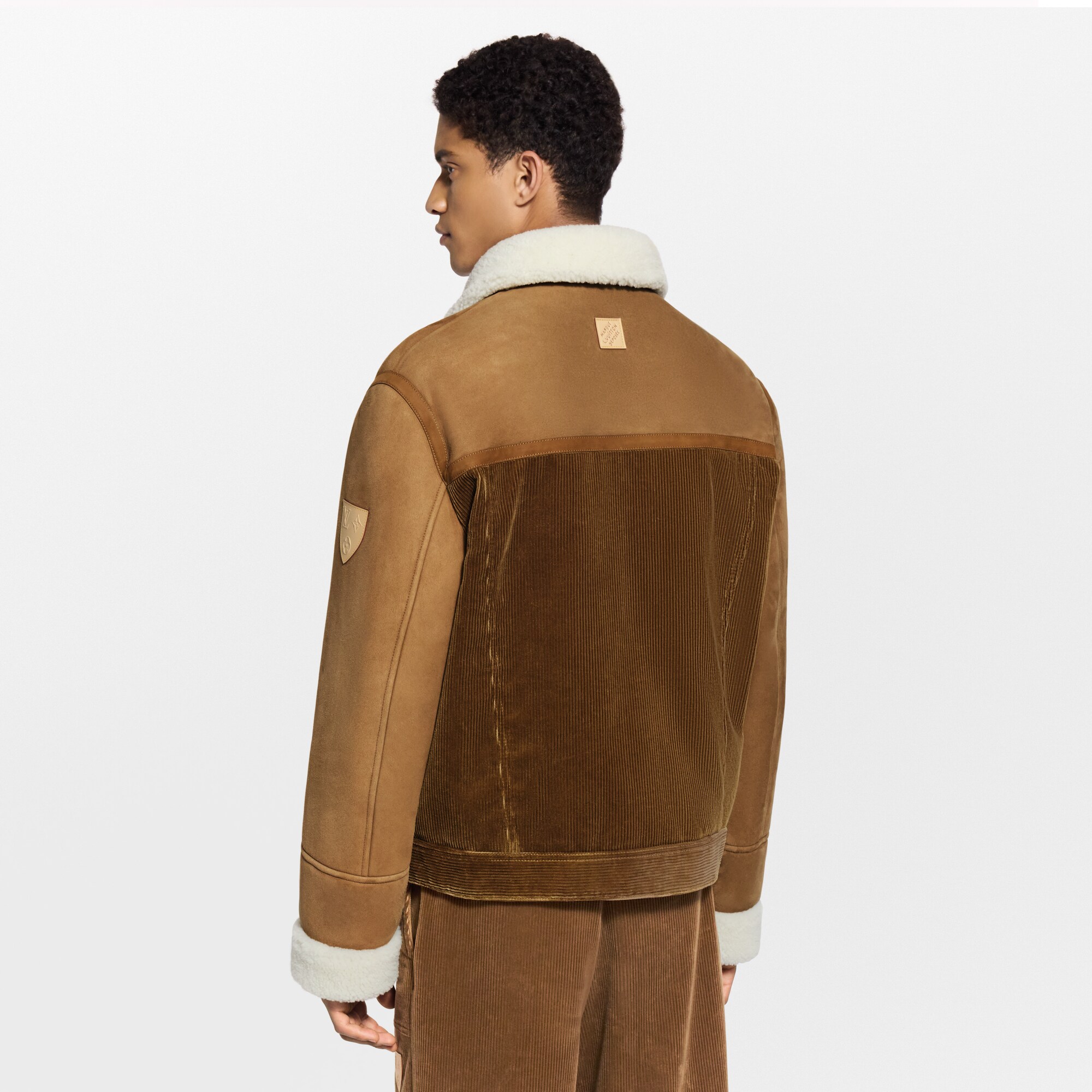 Veste trucker en velours côtelé et shearling  Homme Prêt-à-porter Manteaux et blousons | LOUIS VUITTON (Zoom produit)