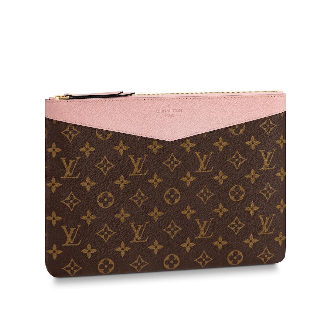 pochette louis vuitton taille 26